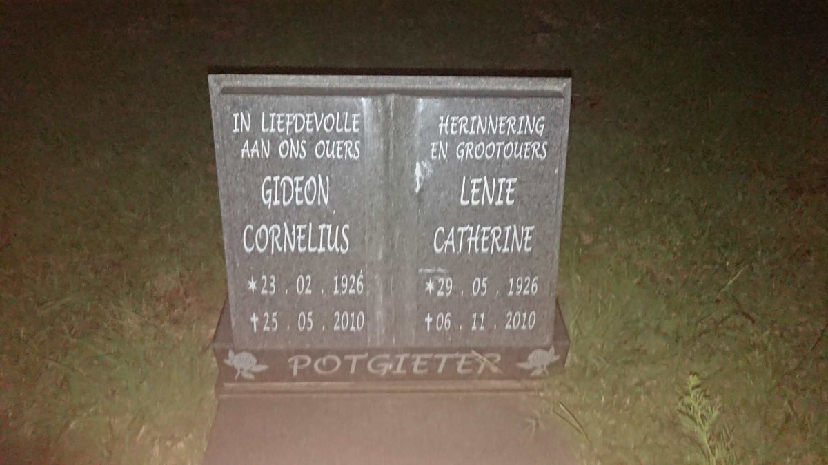POTGIETER Gideon Cornelius 1926-2010 & Lenie Catherine 1926-2010