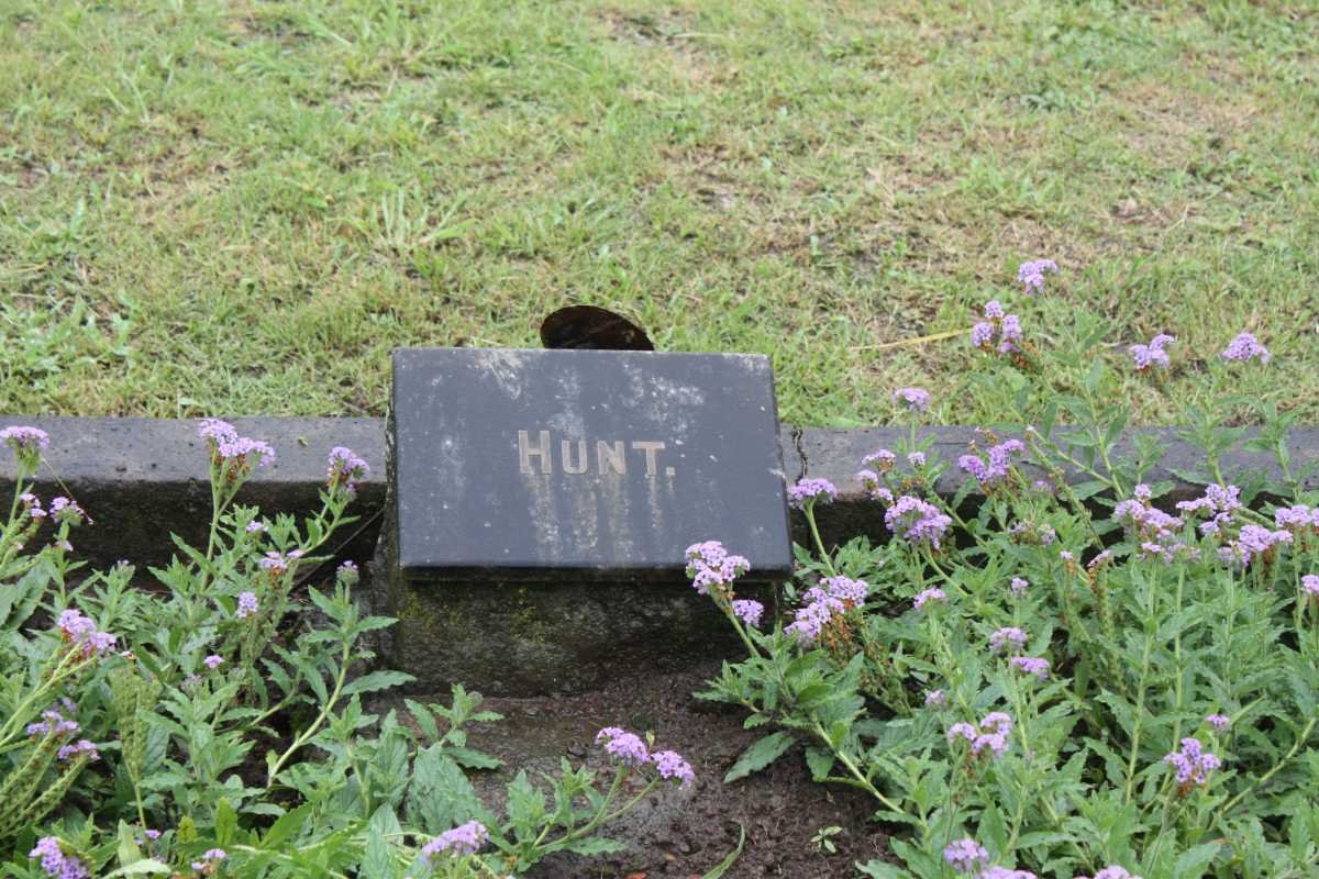HUNT