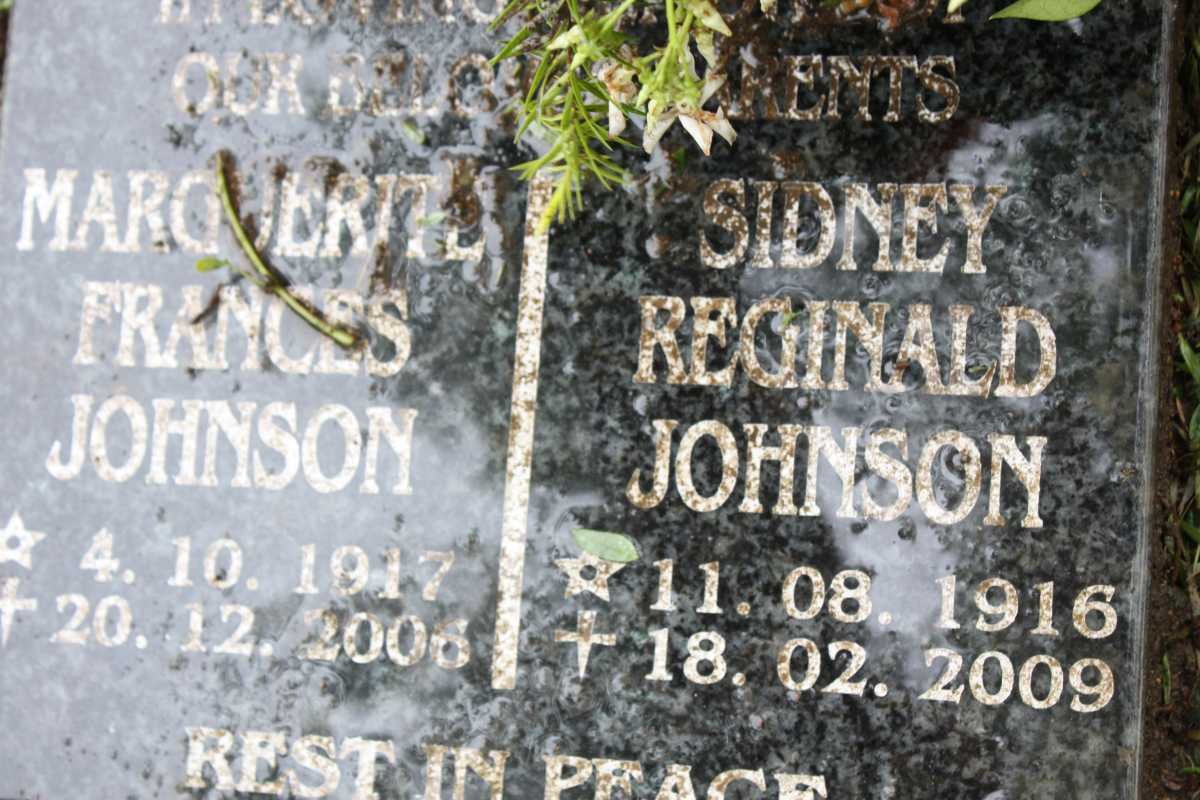 JOHNSON Sidney Reginald 1916-2009 &amp; Marguerite Frances 1917-2006