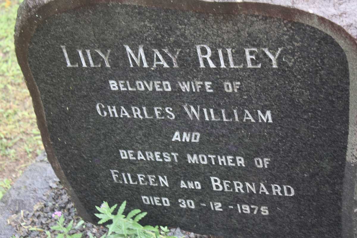 RILEY Lily May -1975