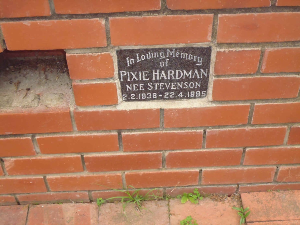 HARDMAN Pixie nee STEVENSON 1938-1995