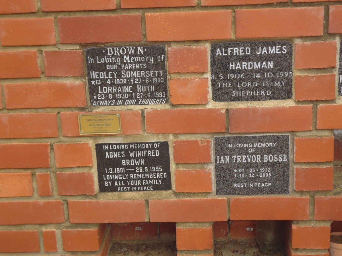 BROWN Hedley Somersett 1930-1993 &amp; Lorraine Ruth 1930-1993 :: BROWN Agnes Winifred 1901-1995