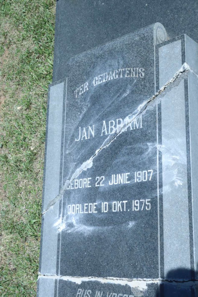ZYL Jan Abram, van 1907-1975