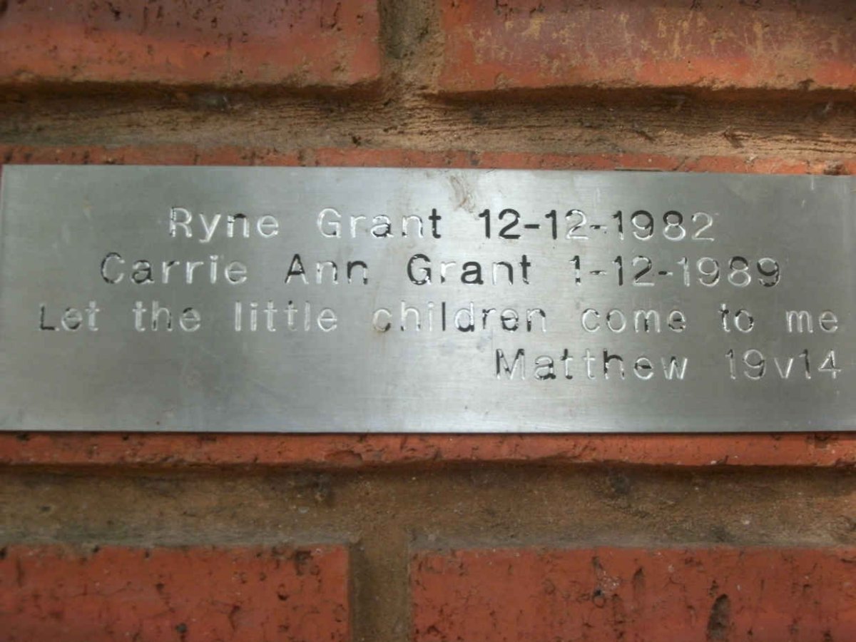 GRANT Ryne -1982 :: GRANT Carrie Ann -1989