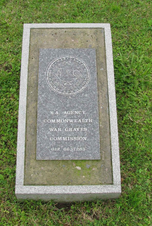 6.  PLAQUE of  the S.A. AGENCY COMMONWEALTH WAR GRAVES COMMISSION - HILLARY CEMETERY