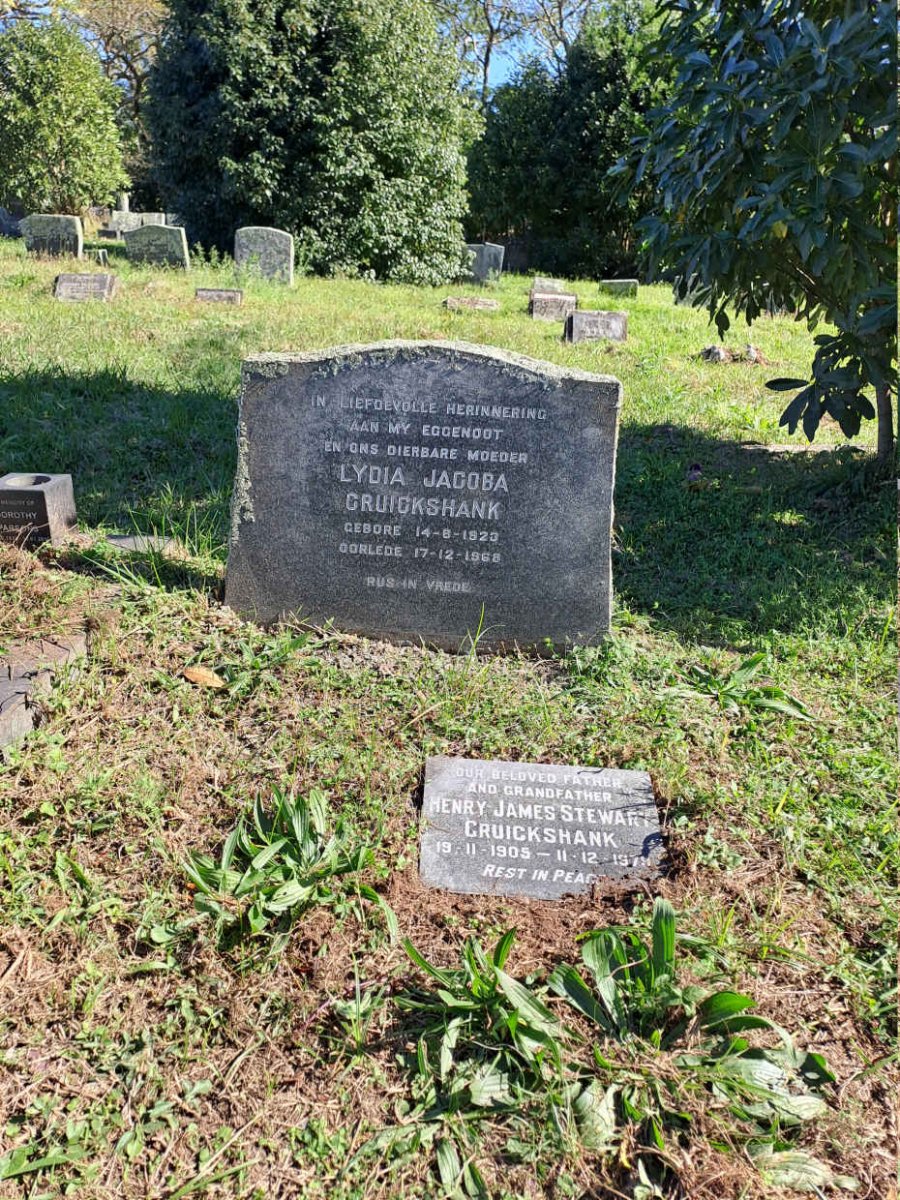 CRUICKSHANK Henry James Stewart 1905-1979 & Lydia Jacoba 1923-1968 _1
