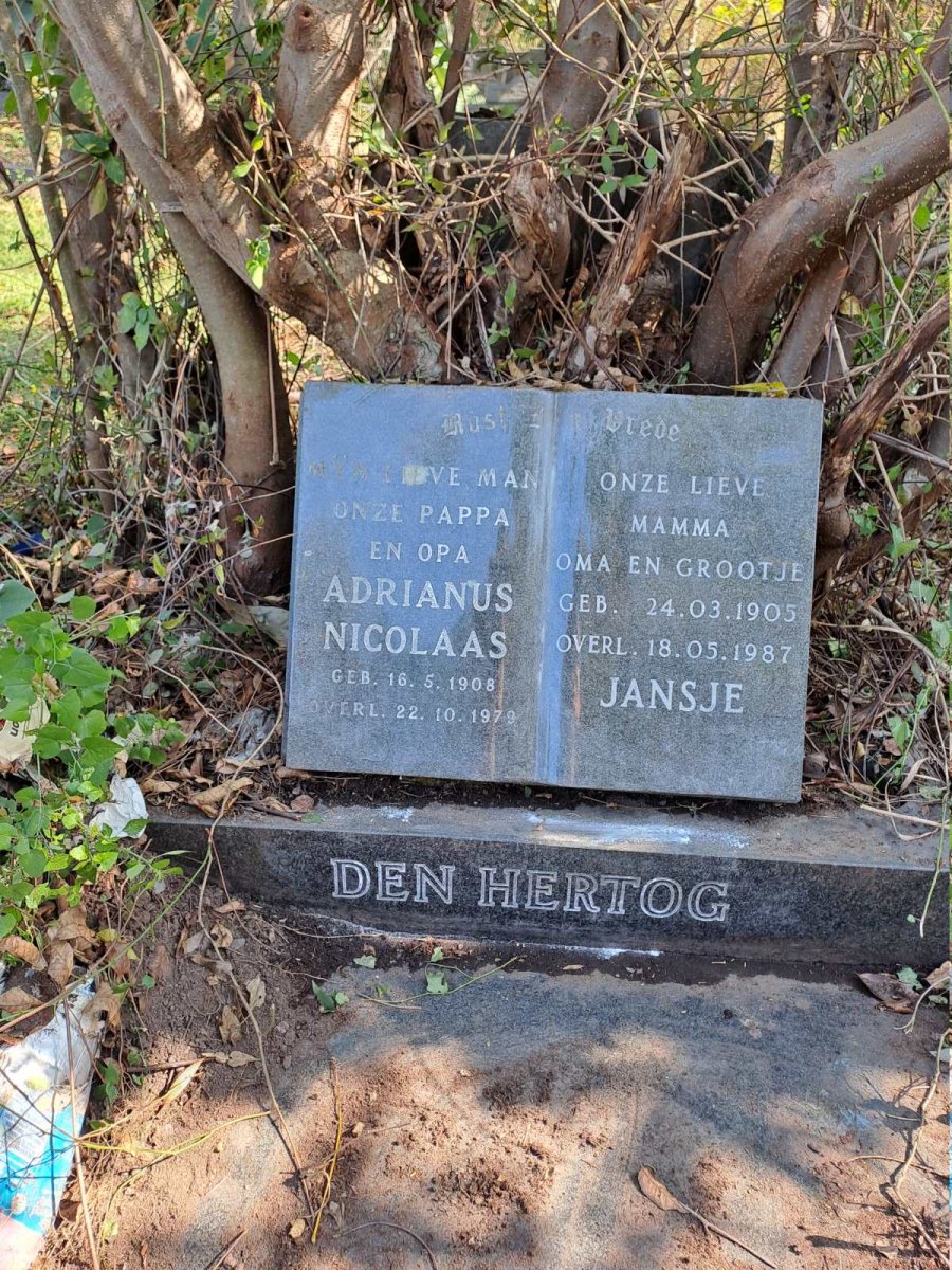 HERTOG Adrianus Nicolaas, den 1908-1979 & Jansje 1905-1987