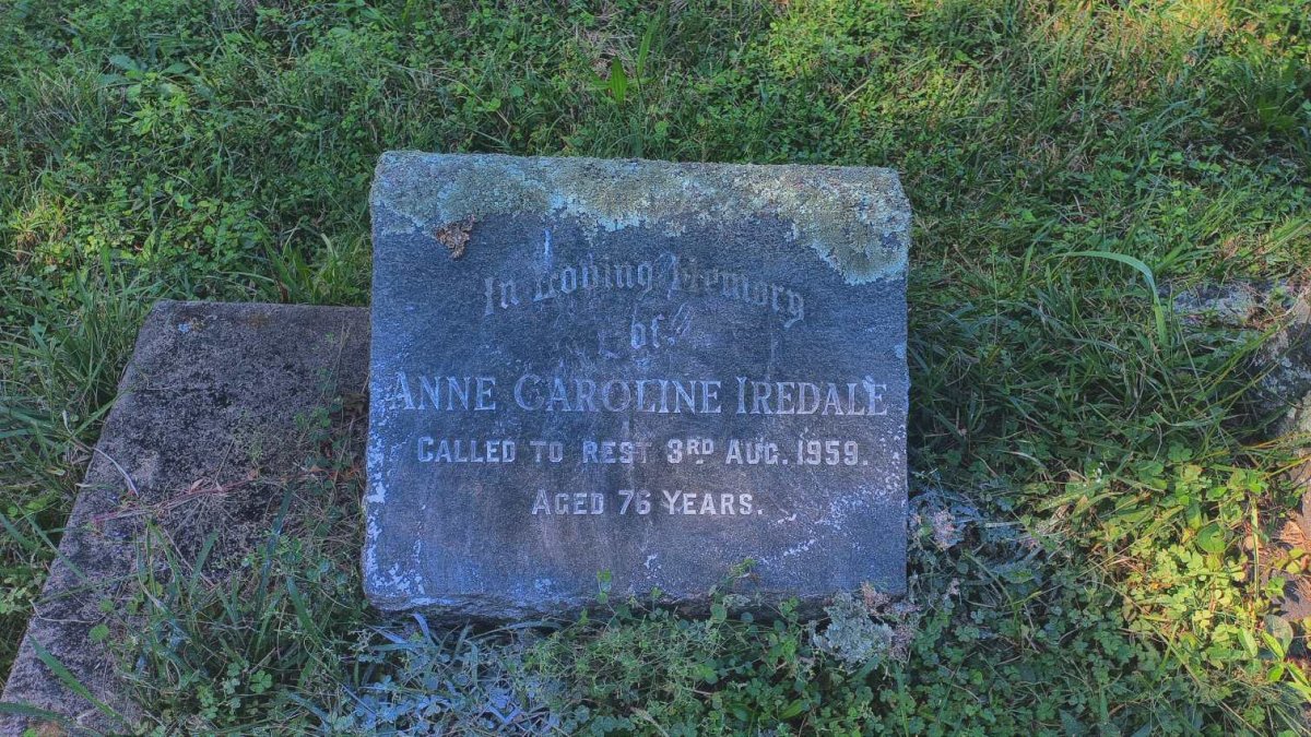 IREDALE Anne Caroline -1959