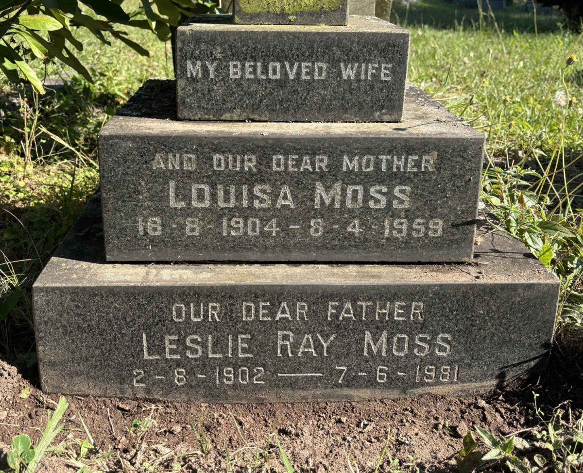 MOSS Leslie Ray 1902-1981 & Louisa 1904-1959