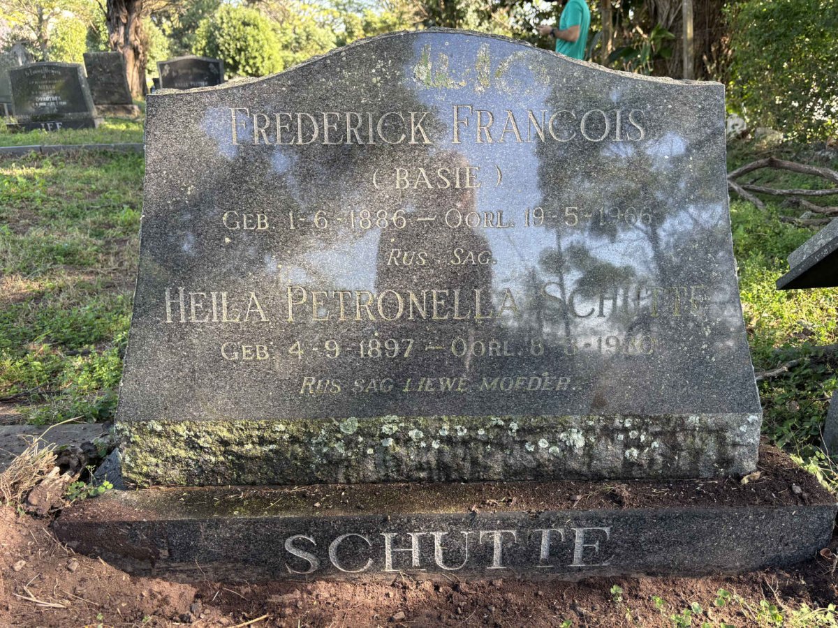 SCHUTTE Frederick Francois 1886-1966 & Heila Petronella 1897-1980