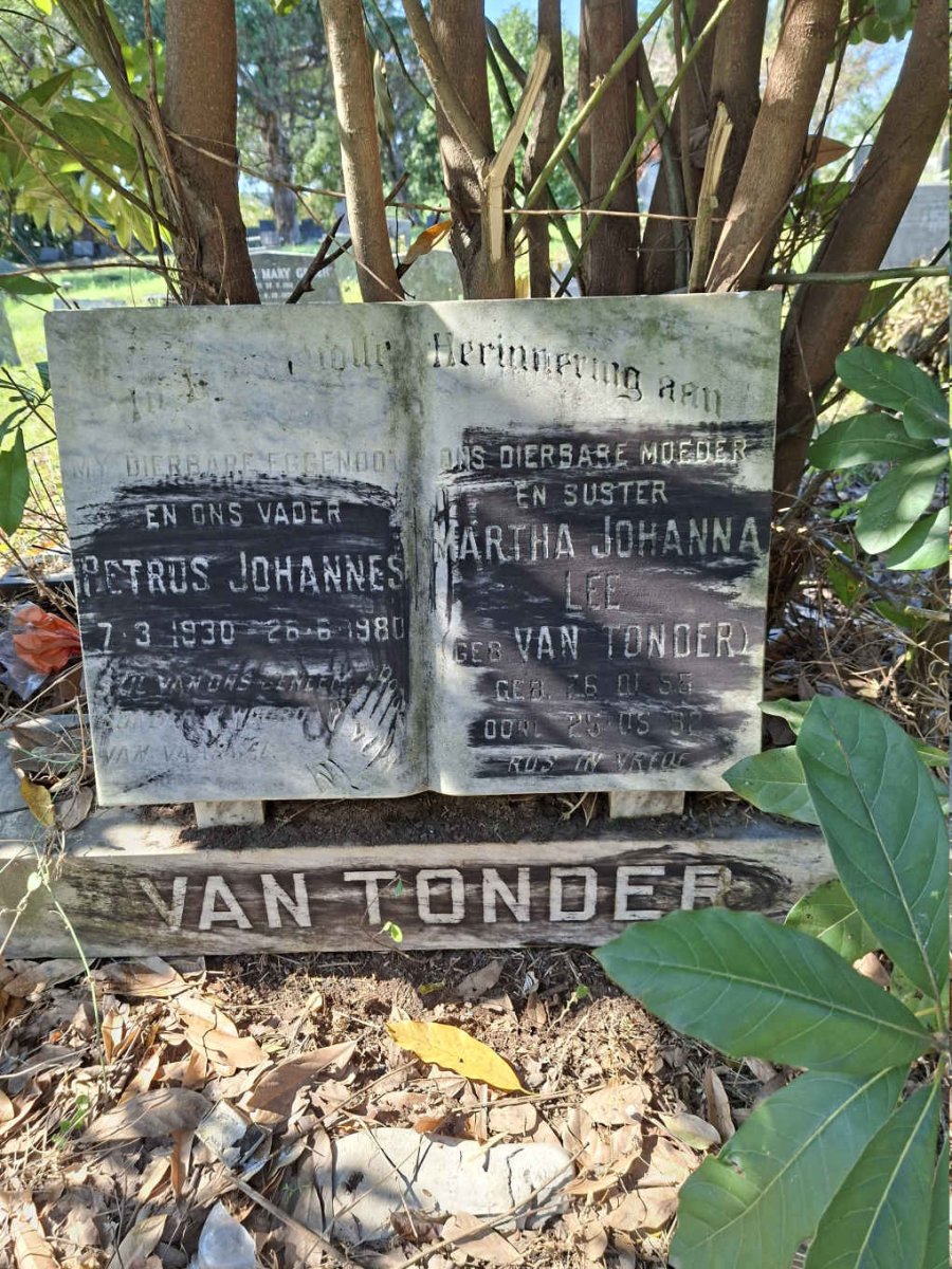 TONDER Petrus Johannes, van 1930-1980 :: LEE Martha Johanna nee VAN TONDER 1955-1992