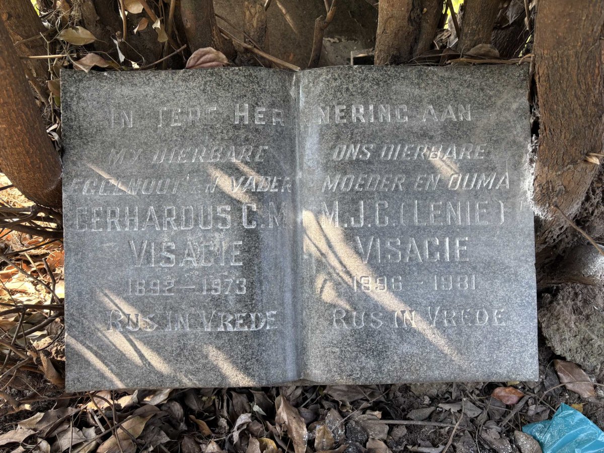 VISAGIE Gerhardus C.M. 1892-1973 & M.J.C. 1896-1981