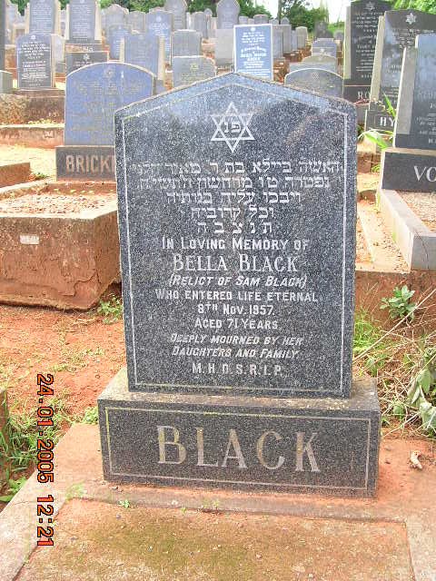 BLACK Bella -1957