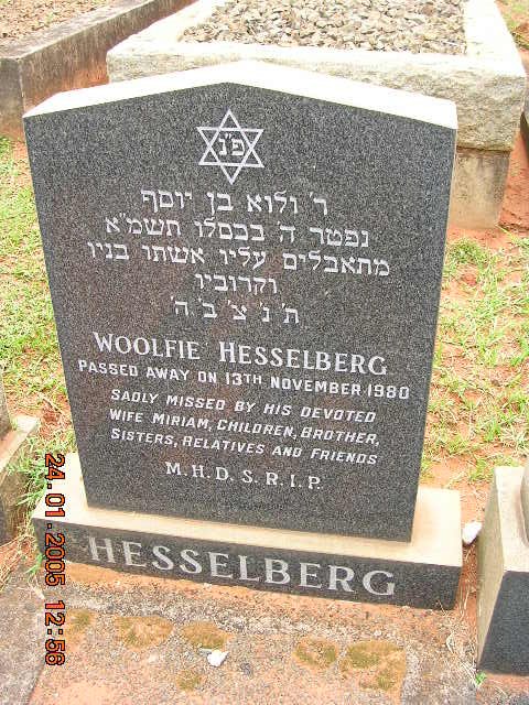 HESSELBERG Woolfie -1980