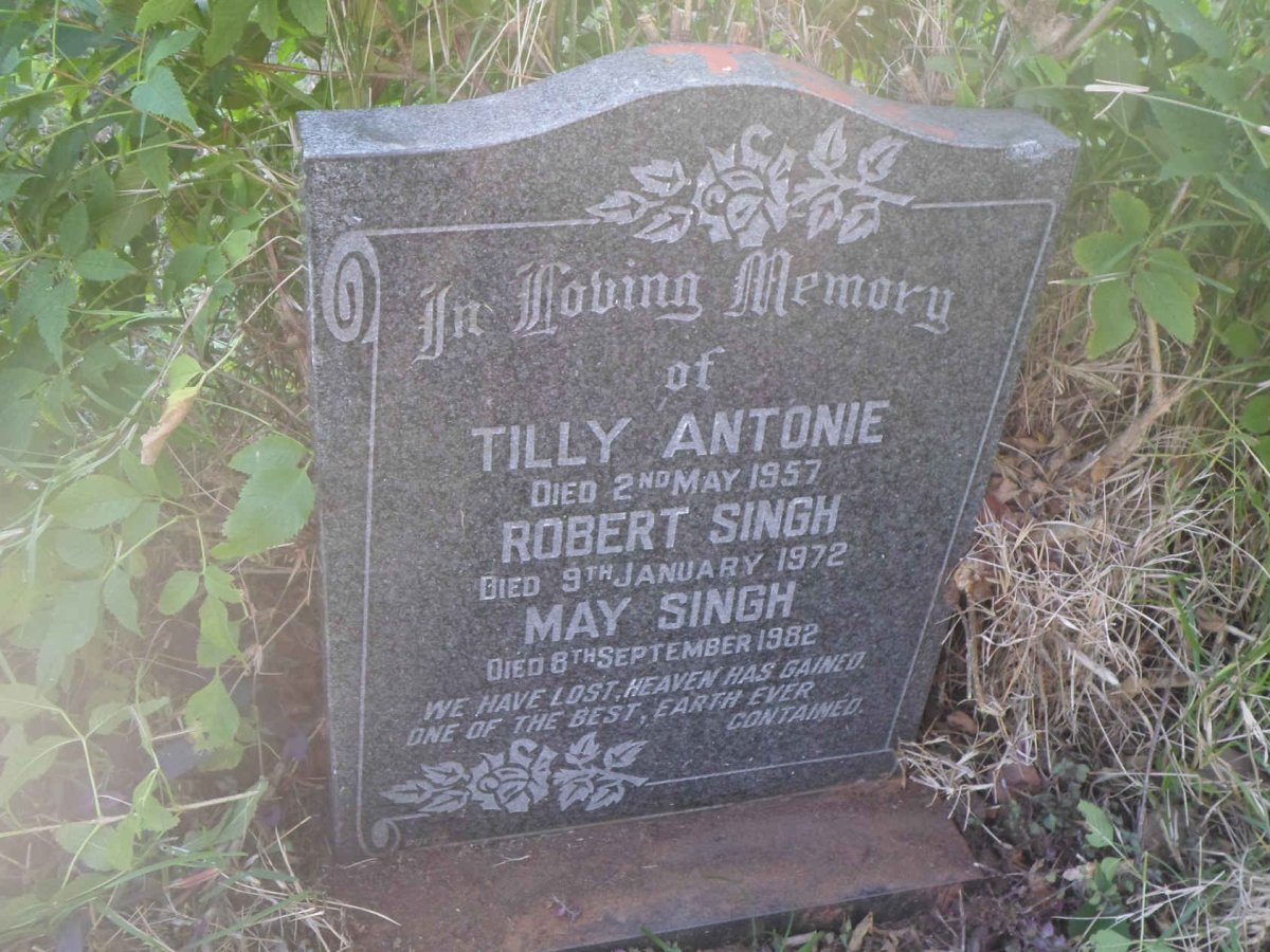 ANTONIE Tilly -1957 :: SINGH Robert -1972 :: SINGH May -1982