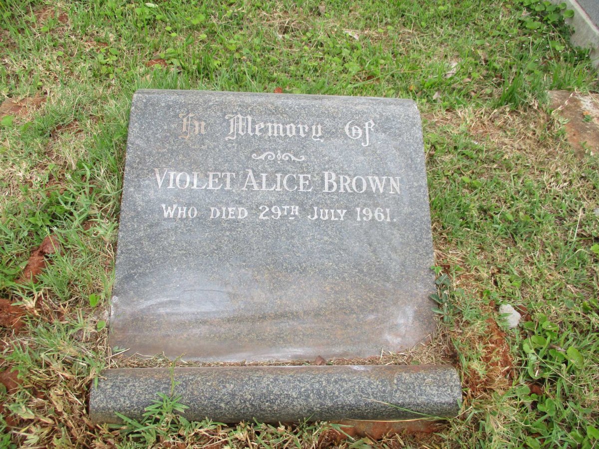 BROWN Violet Alice -1961