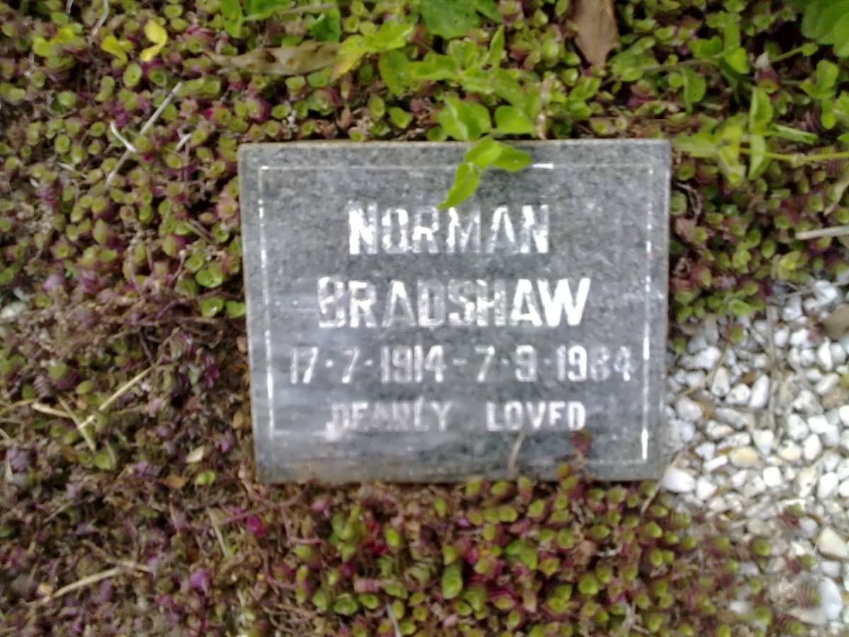 BRADSHAW Norman 1914-1984