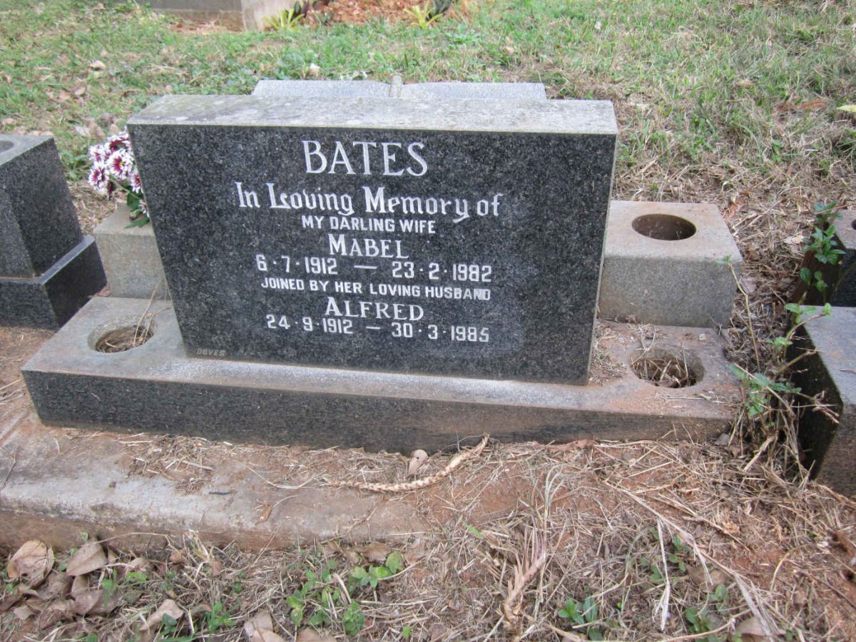 BATES Alfred 1912-1985 &amp; Mabel 1912-1982