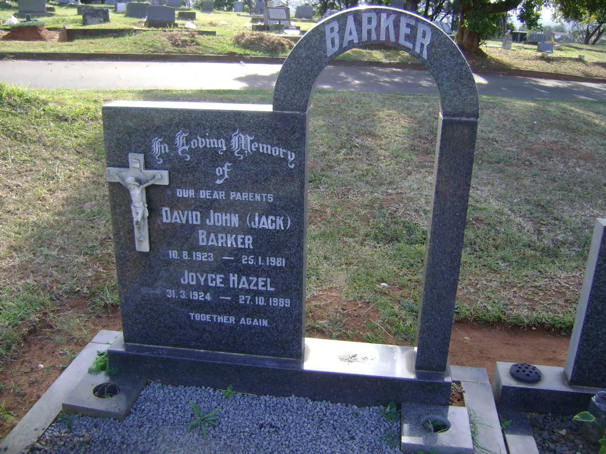 BARKER David John 1923-1981 &amp; Joyce Hazel 1924-1989