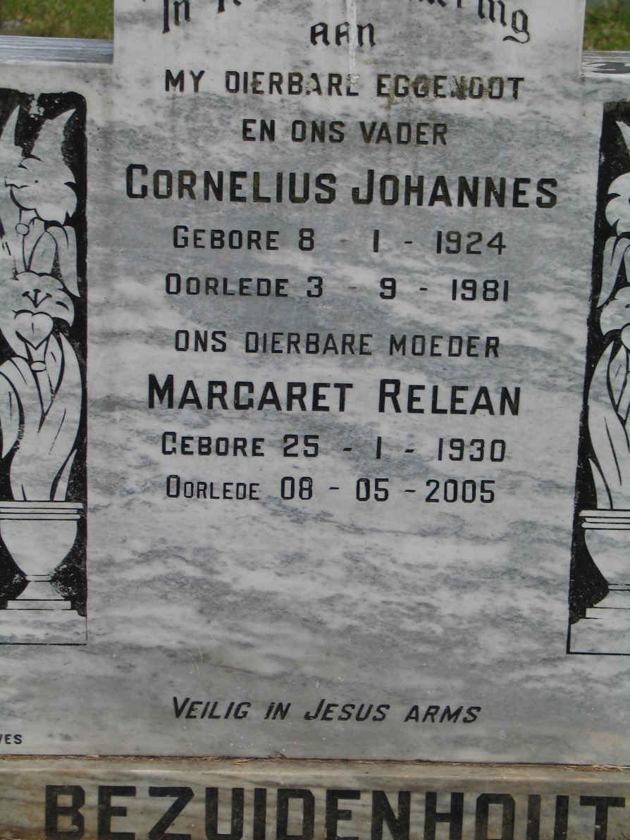 BEZUIDENHOUT Cornelius Johannes 1924-1981 &amp; Margaret Relean 1930-2005