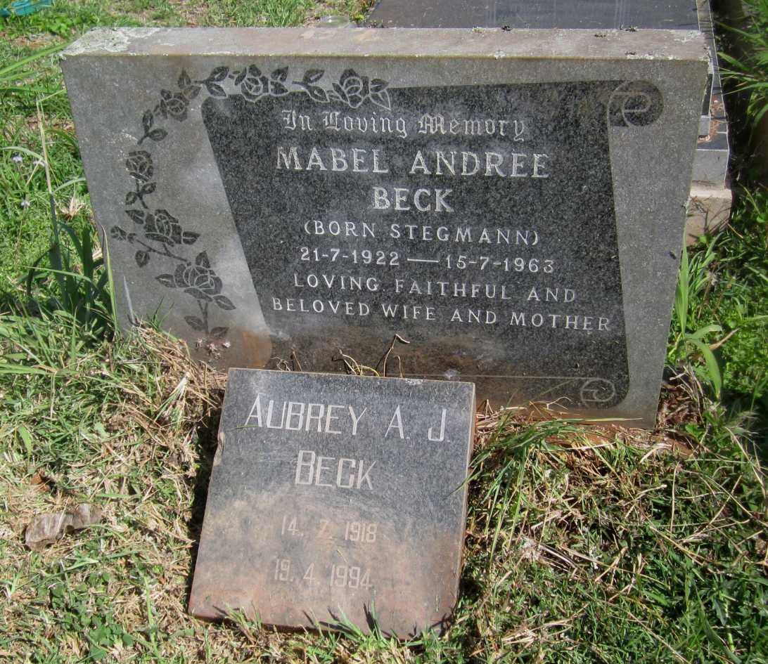 BECK Aubrey A.J. 1918-1994 &amp; Mabel Andree STEGMANN 1922-1963