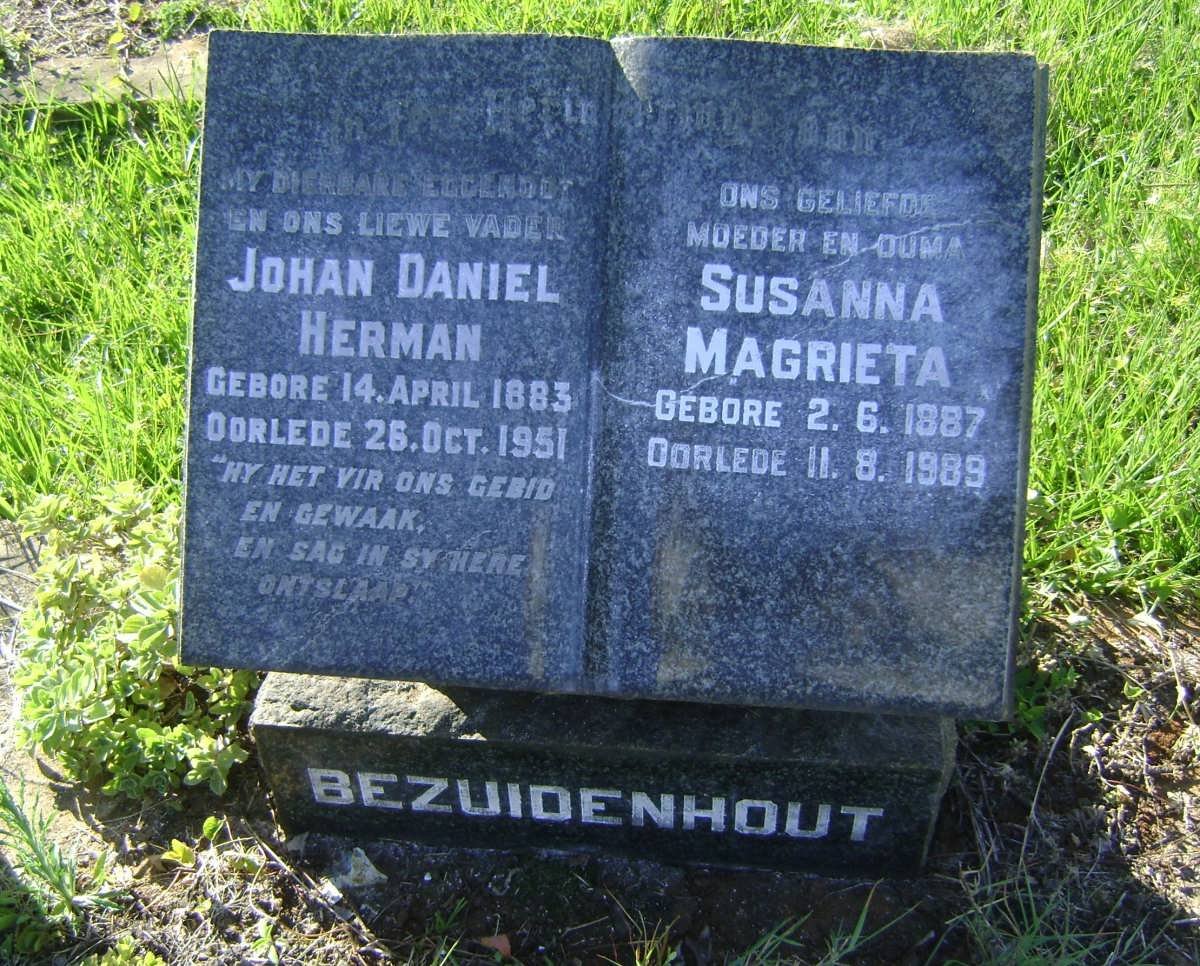 BEZUIDENHOUT Johan Daniel Herman 1883-1951 &amp; Susanna Magrieta 1887-1989