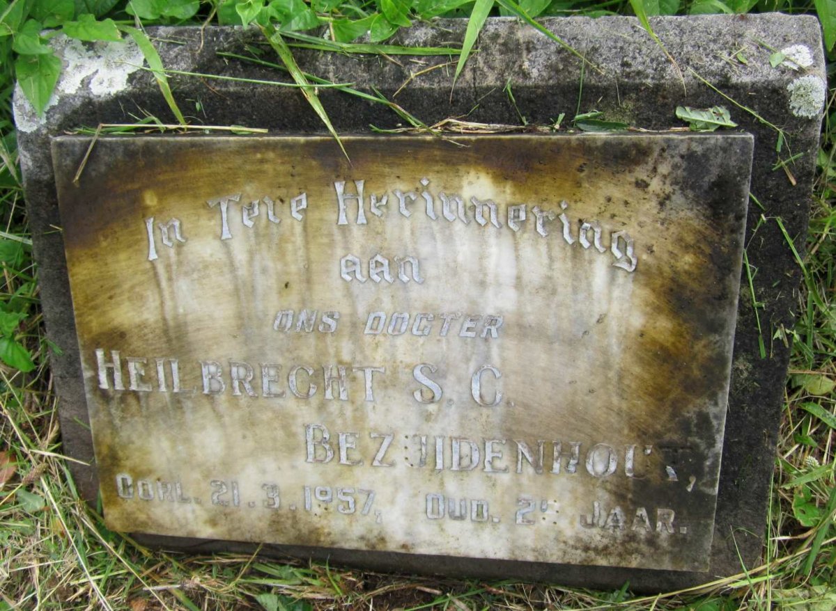 BEZUIDENHOUT Heilbrecht S.C. -1957