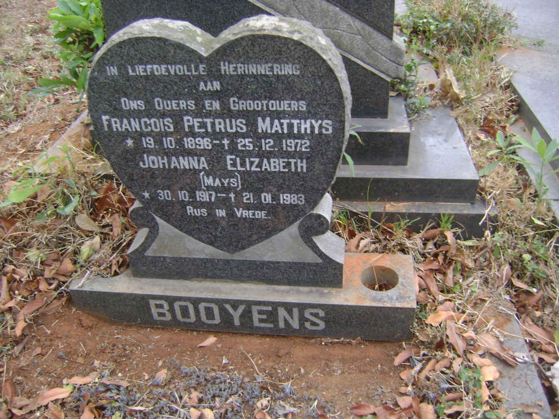 BOOYENS Francois Petrus Matthys 1896-1972 &amp; Johanna Elizabeth MAYS 1917-1983
