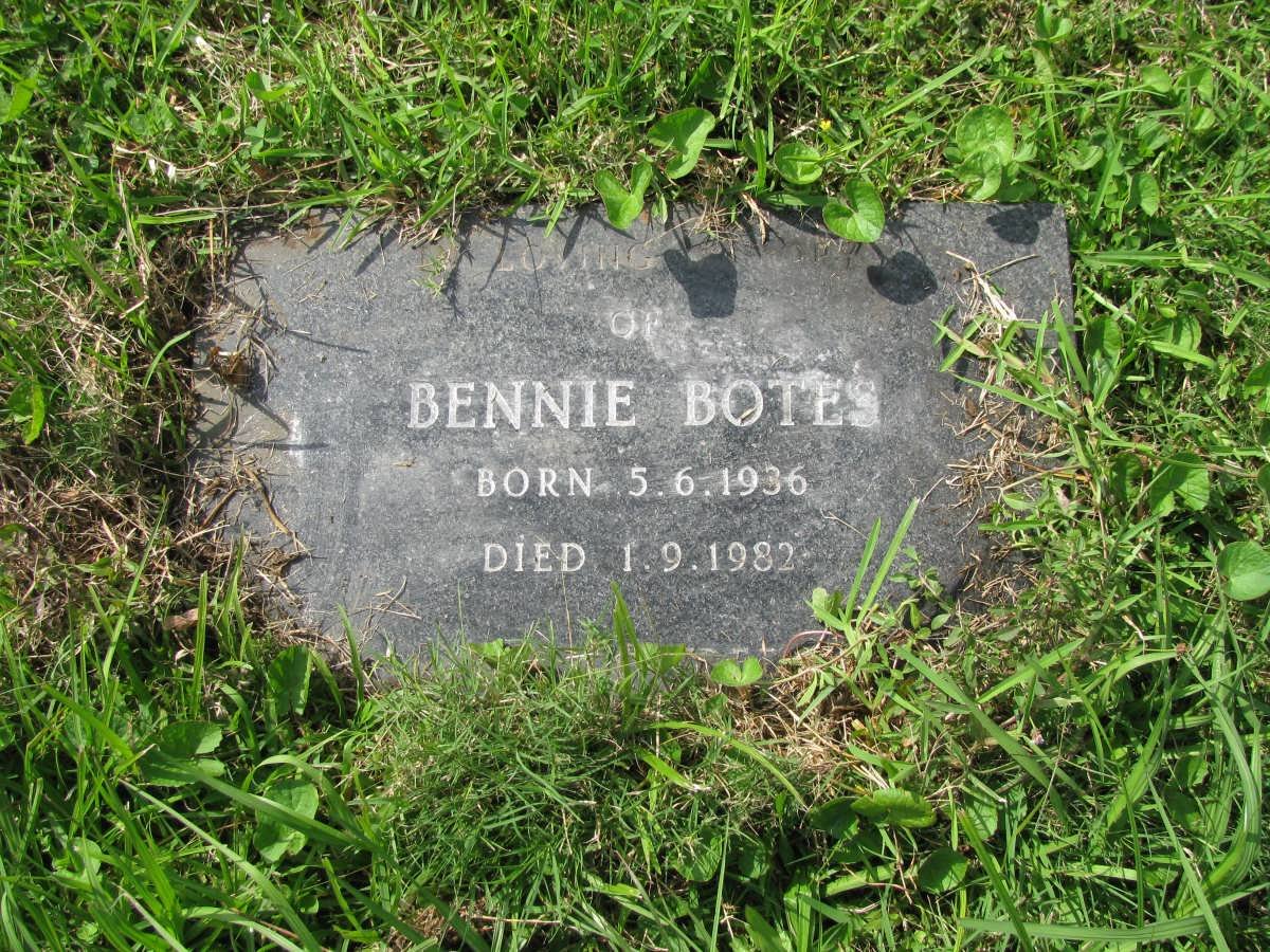 BOTES Bennie 1936-1982