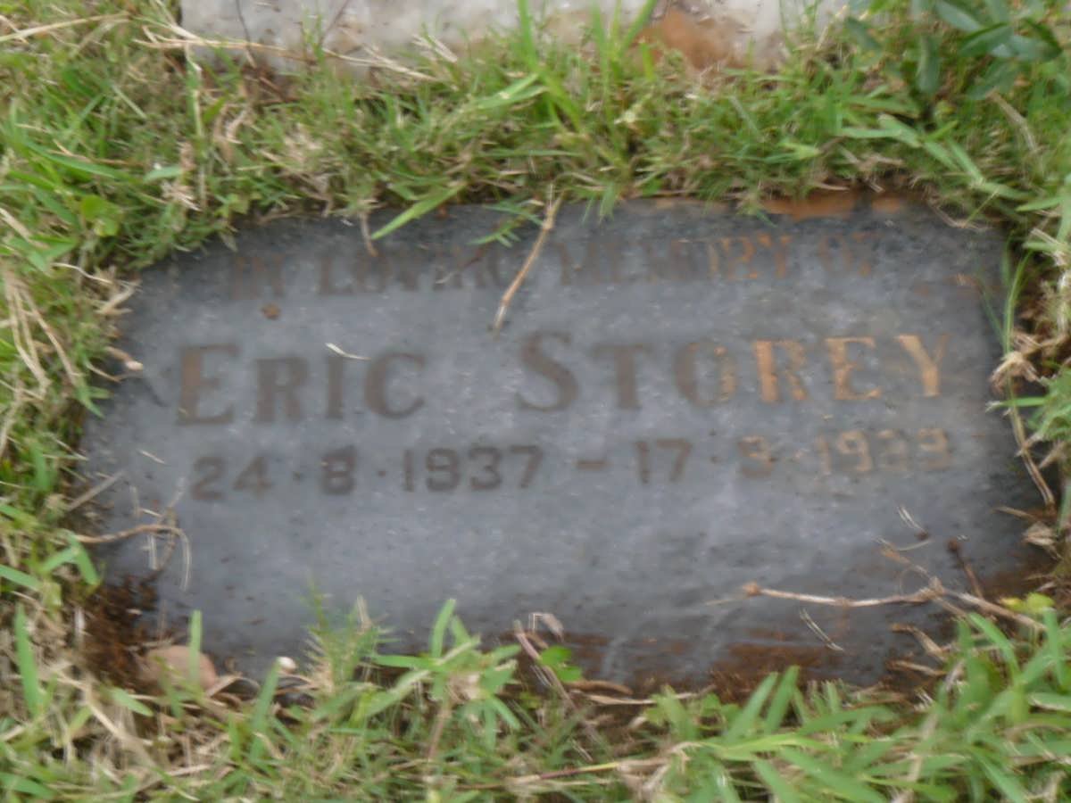 STOREY Eric 1937-1989