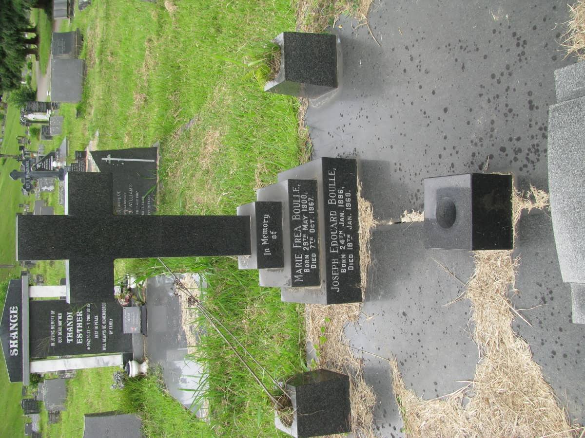 BOULLE Joseph  Edouard 1896-1969 &amp; Maria Frea 1900-1967