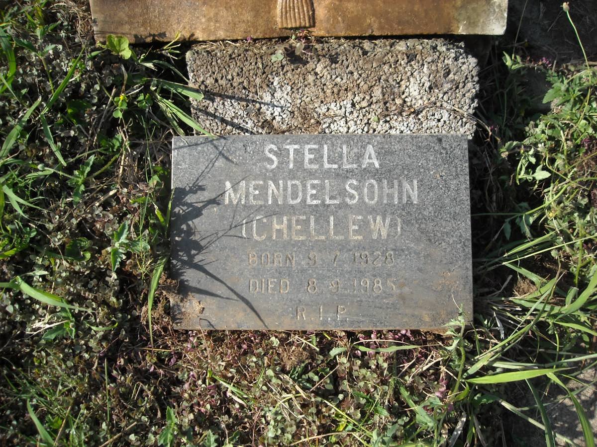 CHELLEW Daphne Kate -1978 :: CHELLEW Mary Bernadette -1964 :: MENDELSOHN Stella nee CHELLEW 1928-1985