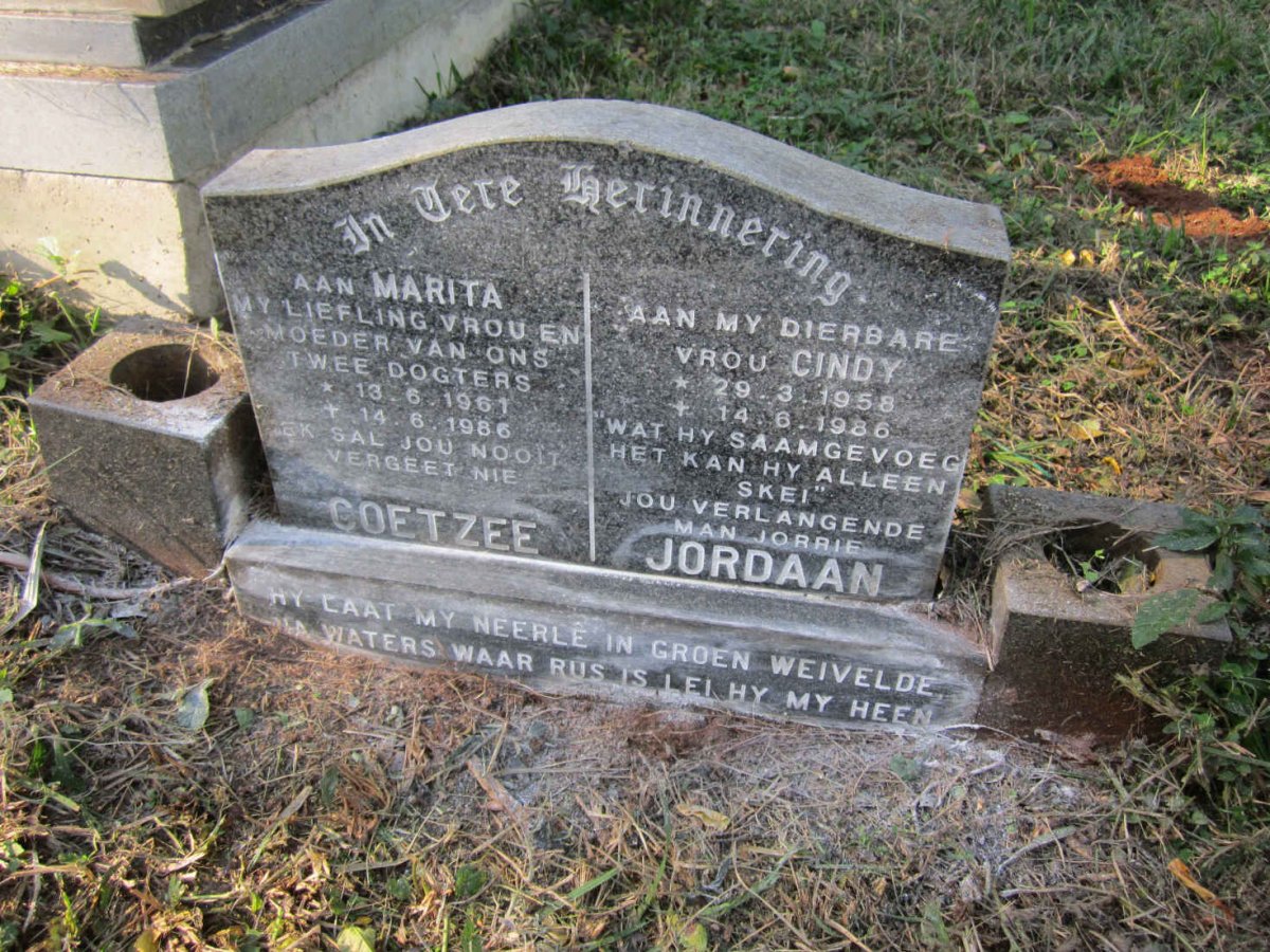 COETZEE Marita 1961-1986 :: JORDAAN Cindy 1958-1986