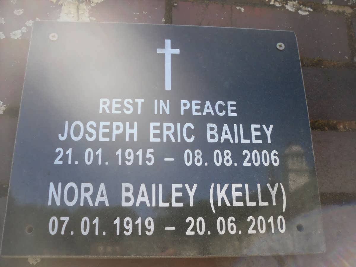 BAILEY Joseph Eric 1915-2006 &amp; Nora KELLY 1919-2010