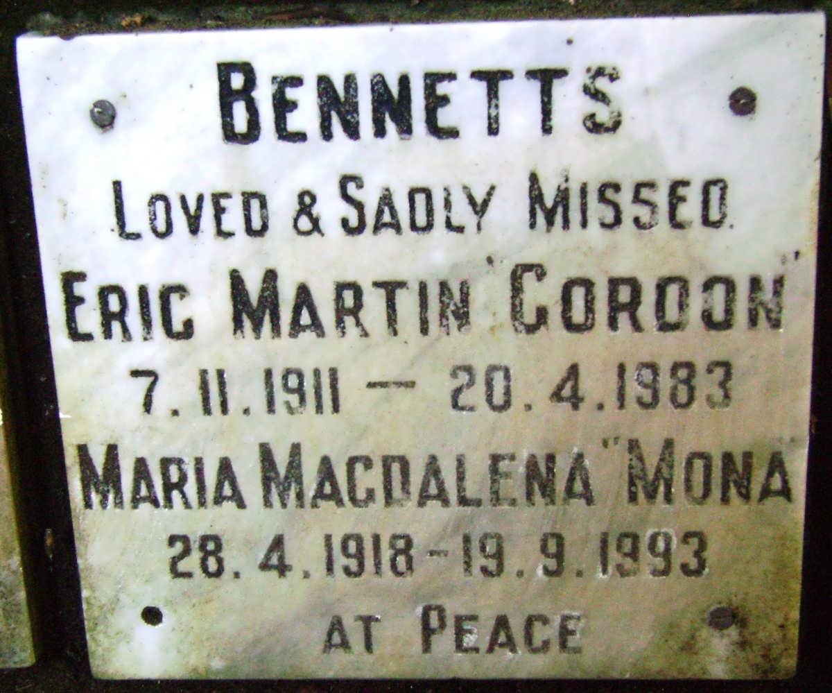 BENNETTS Eric Martin Gordon 1911-1983 &amp; Maria Magdalena Mona 1918-1993