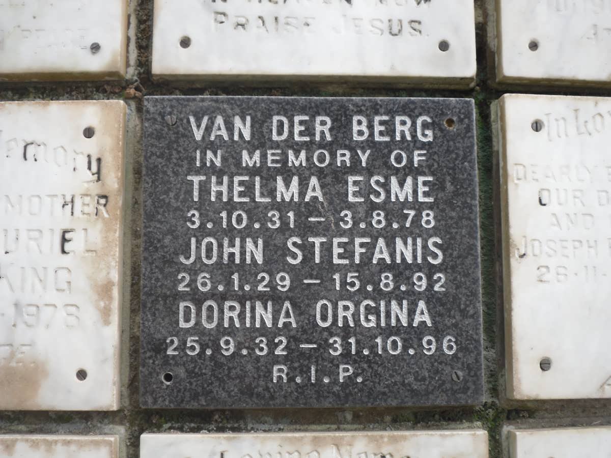BERG John Stefanis, van der 1929-1992 &amp; Thelma Esme 1931-1978 :: van der BERG Dorina Orgina 1932-1996