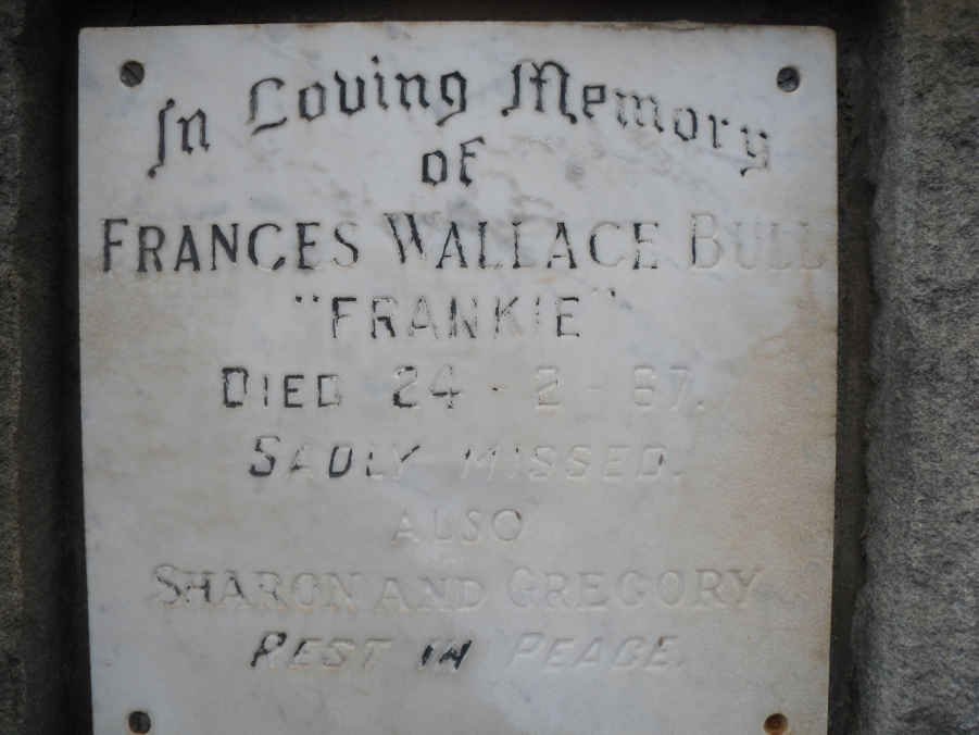 BULL Frances Wallace -1967 :: ? Sharon :: ? Gregory