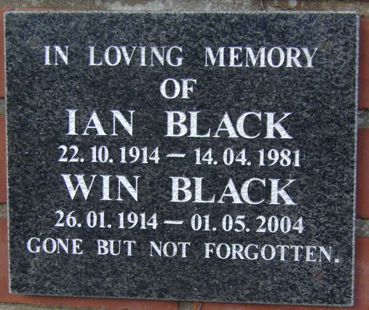 BLACK Ian 1914-1981 &amp; Win 1914-2004