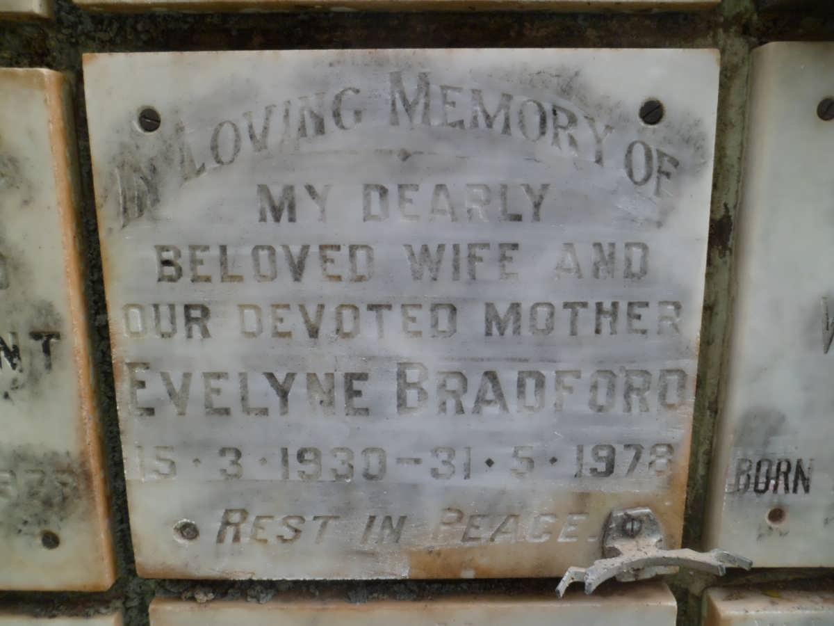 BRADFORD Evelyne 1930-1978