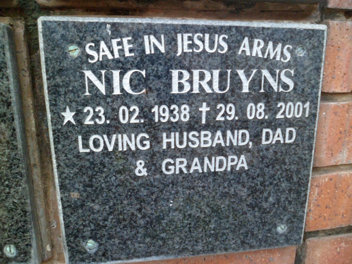 BRUYNS Nic 1938-2001