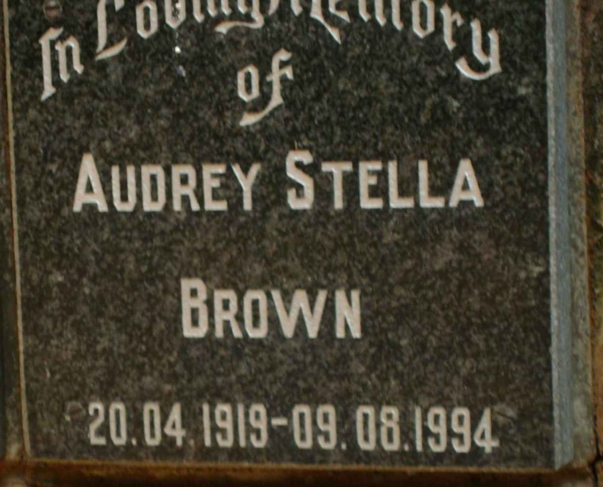 BROWN Audrey Stella 1919-1994