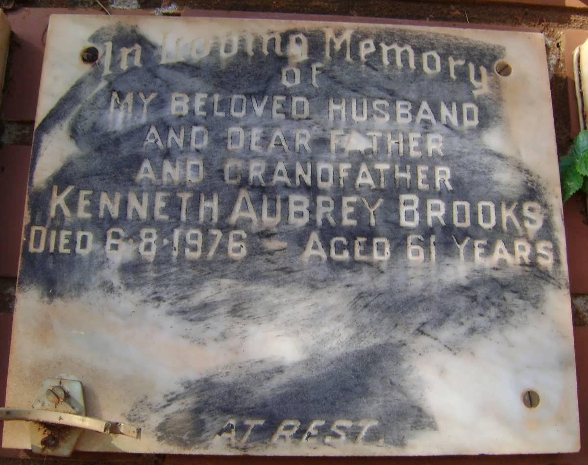 BROOKS Kenneth Aubrey -1976