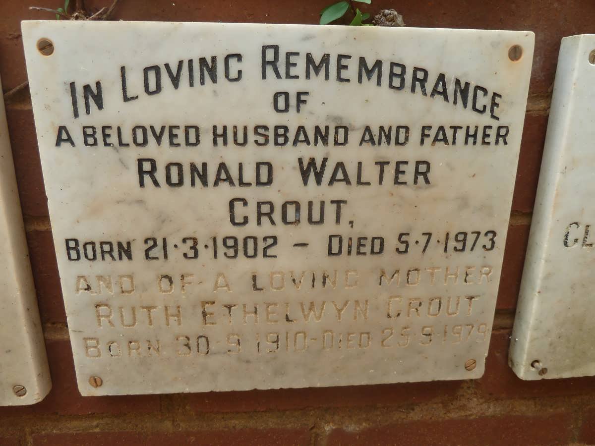 CROUT Ronald Walter 1902-1973 &amp; Ruth Ethelwyn 1910-1979