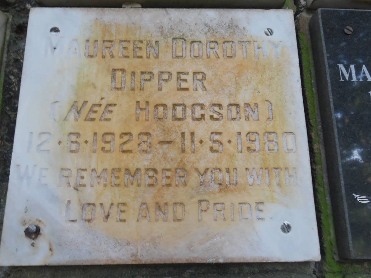 DIPPER Maureen Dorothy nee HODGSON 1928-1980