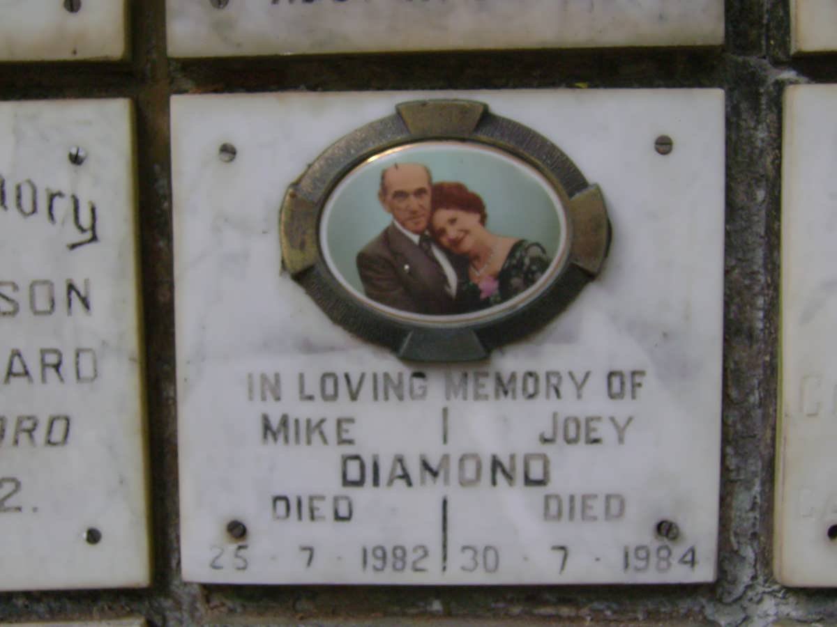 DIAMOND Mike -1982 &amp; Joey -1984