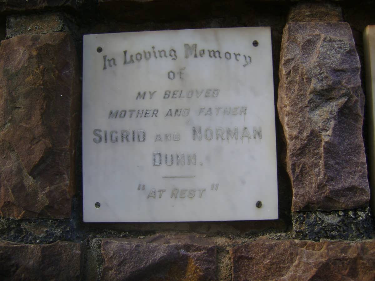 DUNN Norman &amp; Sigrid