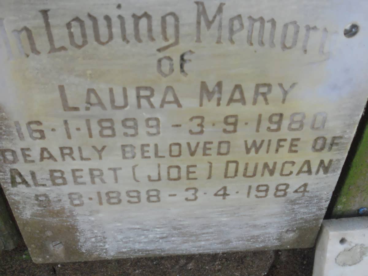 DUNCAN Albert 1898-1984 &amp; Laura Mary 1899-1980