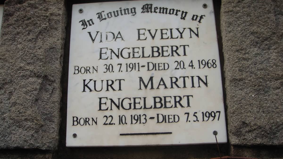ENGELBRECHT Kurt Martin 1913-1997 &amp; Vida Evelyn 1911-1968