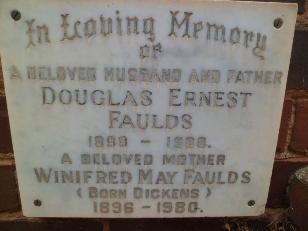 FAULDS Douglas Ernest 1899-1968 &amp; Winifred May DICKENS 1896-1980