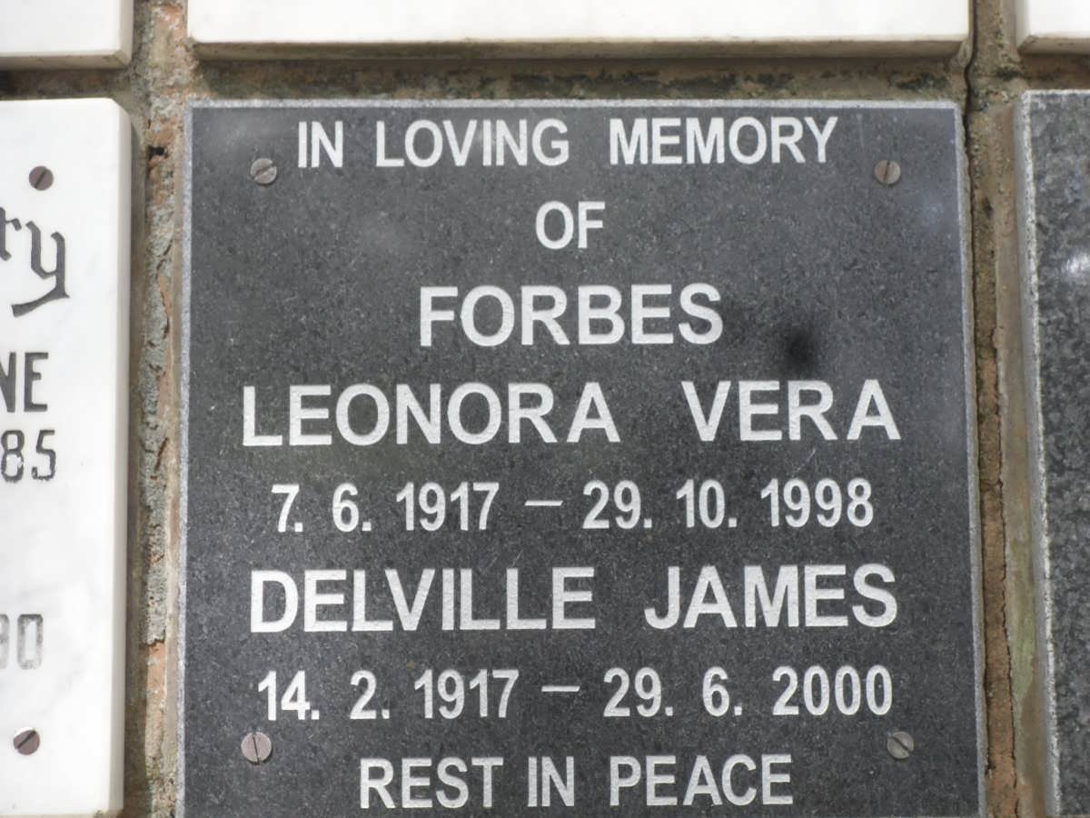 FORBES Delville James 1917-2000 &amp; Leonora Vera 1917-1998